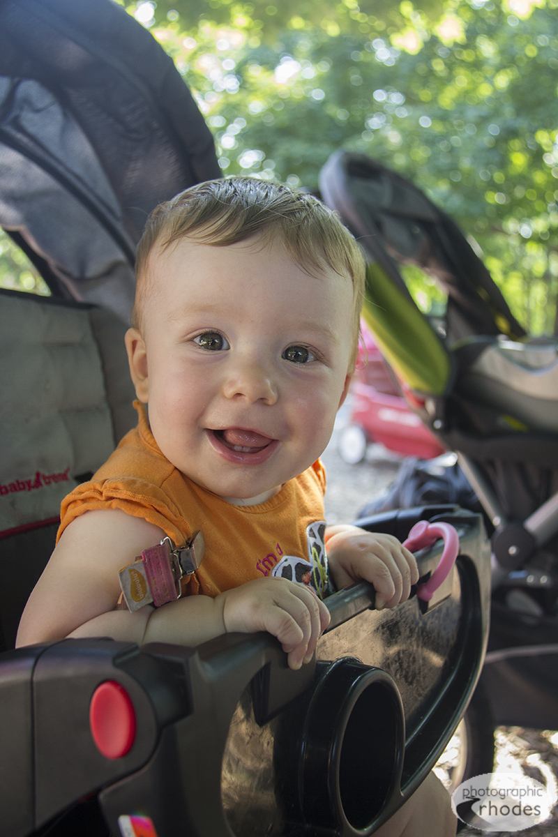Look at that smile, and that hair! Such a pretty girl.